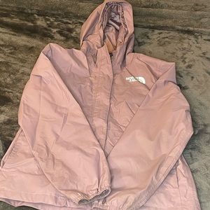 Little girl NORTHFACE jacket for an affordable price🔥🔥🔥 Size 10/12.